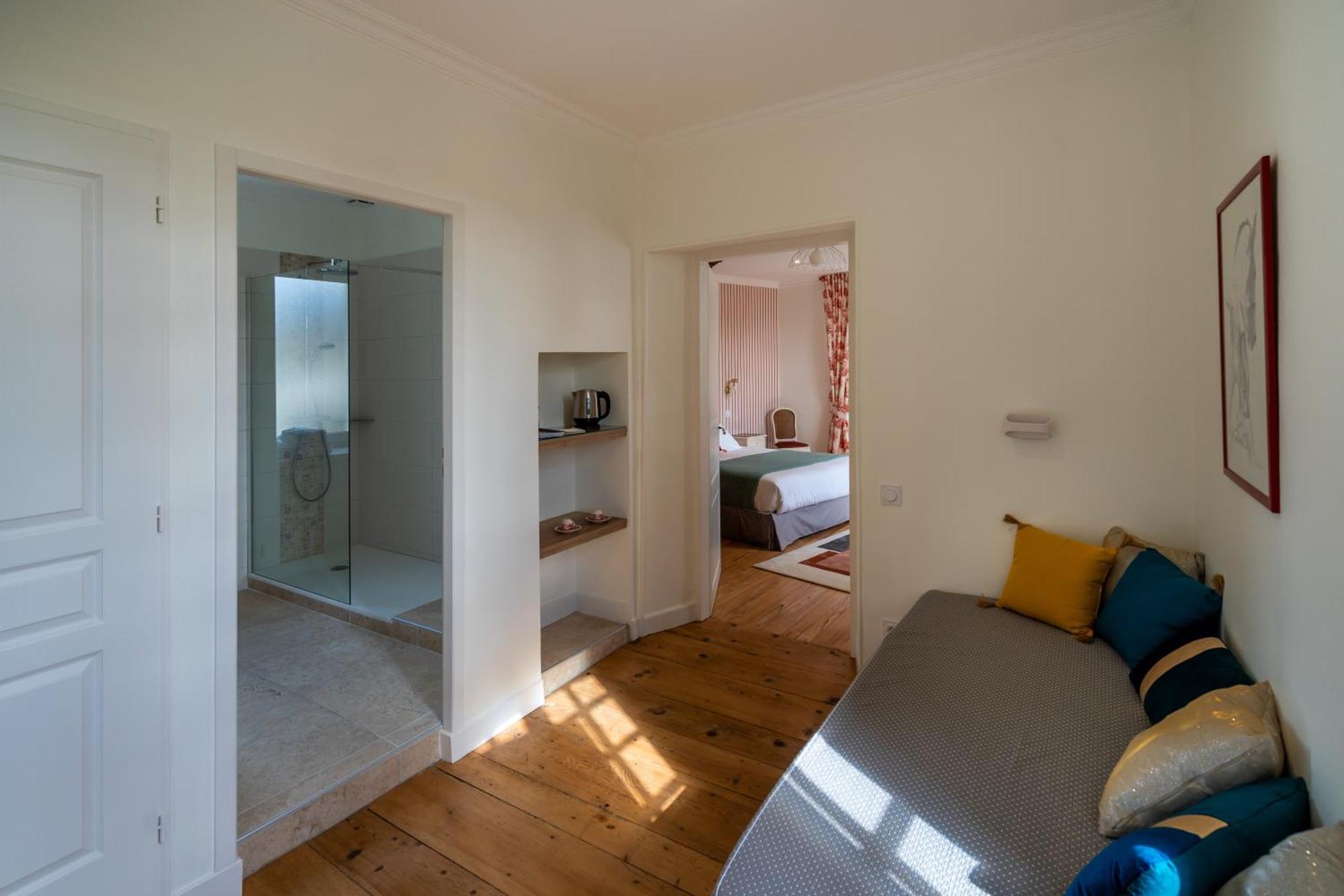 Le Relais Du Faget Hotell Oloron-Sainte-Marie Rum bild
