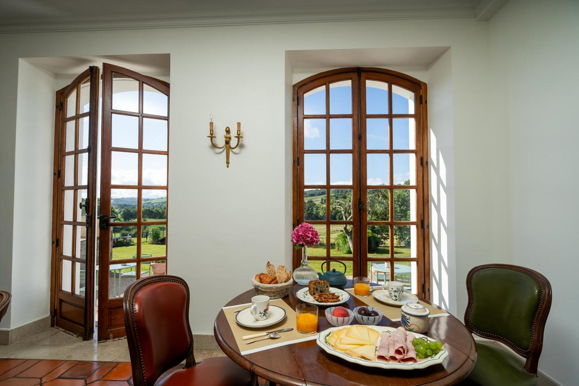 Le Relais Du Faget Hotell Oloron-Sainte-Marie Exteriör bild